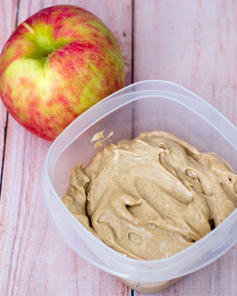 Apple slices with healthy snickerdoodle dip is the perfect snack for your work or school lunch bag. Pack them in leak-proof Rubbermaid containers with Easy-Find Lids for worry-free transportation! #CLBlogger TheRedheadBaker.com