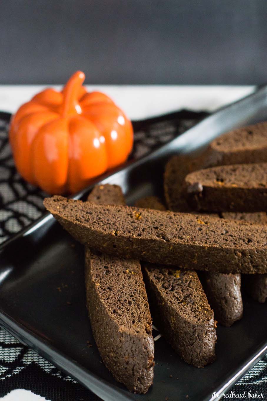 Butterfinger biscotti uses up some of your leftover Halloween candy in a tender, American-style chocolate biscotti cookie. #SundaySupper