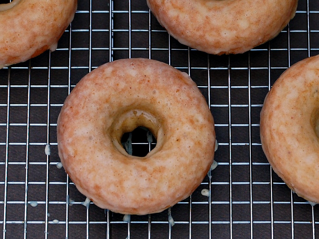 Eggnog Donuts | www.theredheadbaker.com #donuts #breakfast