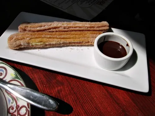 Cuba Libre Churros con Chocolate