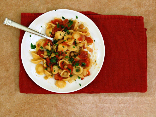 Orecchiette and Chickpeas in Rustic Tomato Sauce #vegan