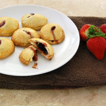 Strawberry #Nutella Hand Pies