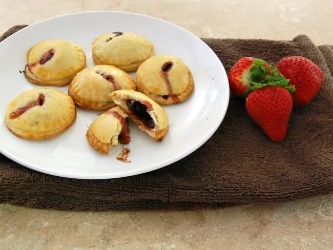 Strawberry #Nutella Hand Pies