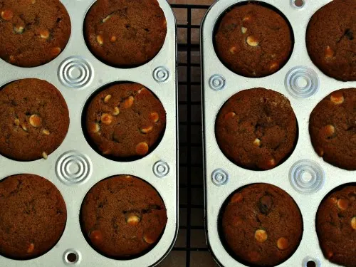 Pumpkin Cranberry White Chocolate Muffins #breakfast