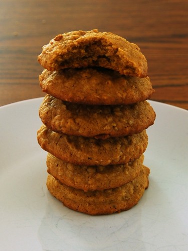 Spiced Pumpkin Oatmeal Cookies #12DaysofCookies