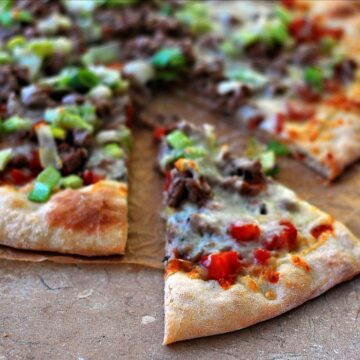 Pizza with Ground Lamb, Leeks and Rosemary