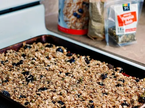 Cherry Berry #NutFree Granola #healthy #kidfriendly #snack