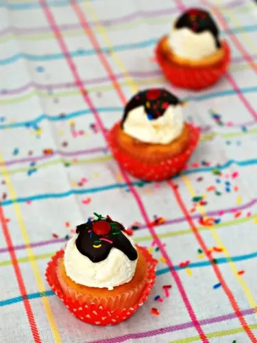 Ice Cream Sundae Cupcakes by The Redhead Baker