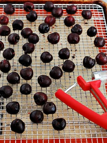 Oven Dried Cherries by @TheRedheadBaker for #SundaySupper