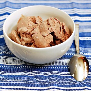 Pinot Noir Ice Cream by @TheRedheadBaker for #IceCreamWeek