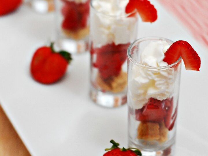 Strawberry Shortcake Dessert Shooters Sundaysupper