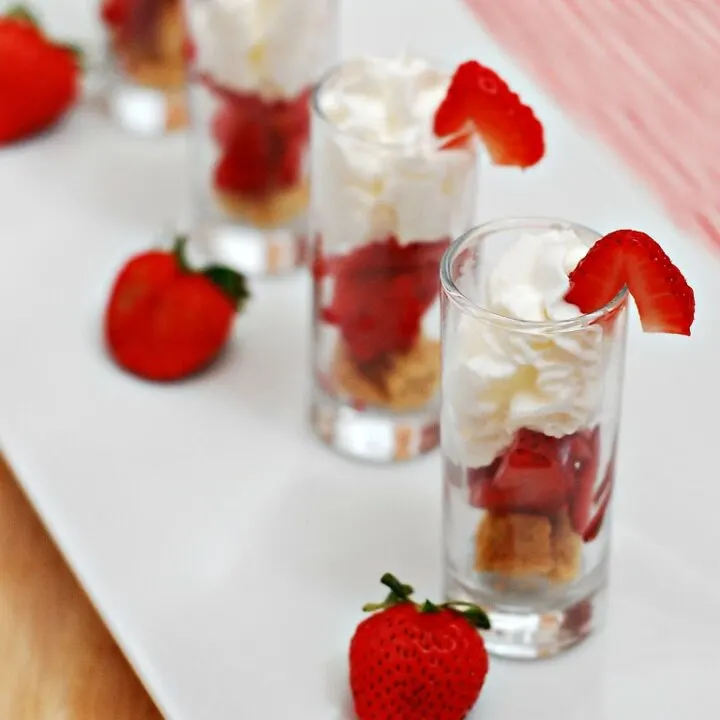 Strawberry Shortcake Dessert Shooters by @TheRedheadBaker #SundaySupper