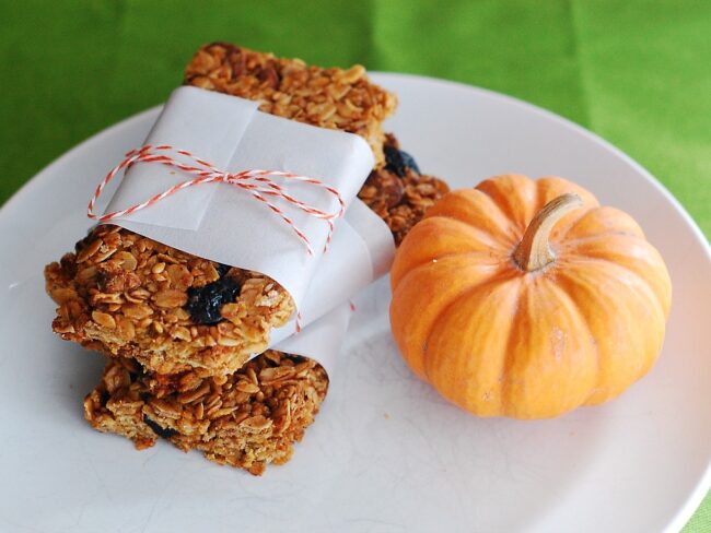 Pumpkin Spice Granola Bars by @TheRedheadBaker