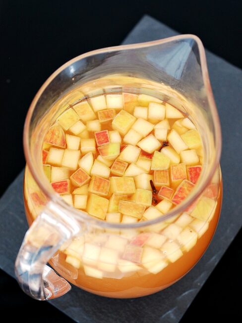 Honeycrisp Apple Sangria by @TheRedheadBaker