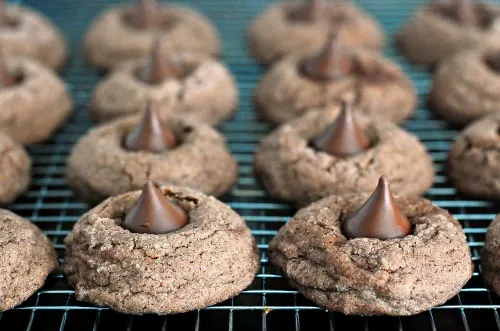 Mocha Blossom Cookies #MerryKissmas by @TheRedheadBaker