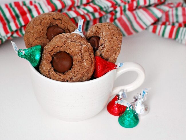 Mocha Blossom Cookies #MerryKissmas by @TheRedheadBaker