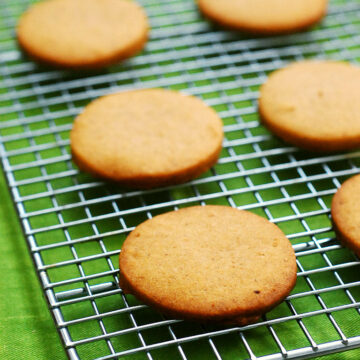 Pumpkin Butter Shortbread Cookies #FBCookieSwap by @TheRedheadBaker