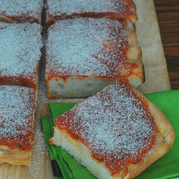 Philadelphia Tomato Pie #SundaySupper | theredheadbaker.com