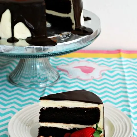 Tuxedo Cake #SundaySupper | theredheadbaker.com