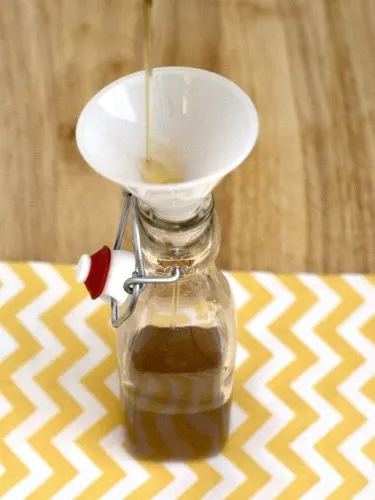 Banana Liqueur #DIY | theredheadbaker.com