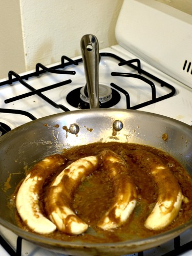 Bananas Foster #SundaySupper | theredheadbaker.com