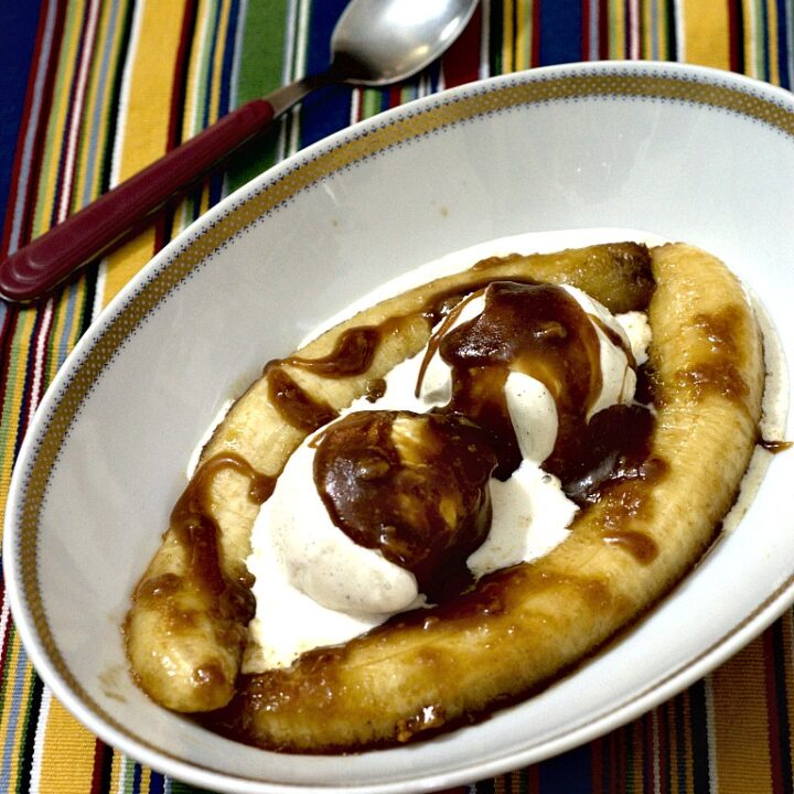 Bananas Foster #SundaySupper | theredheadbaker.com