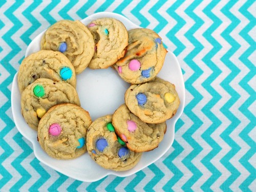 #Easter Candy Cookies | theredheadbaker.com