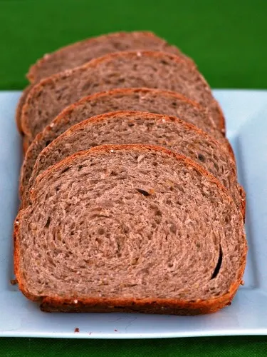 Irish Oatmeal Bread #StPatricksDay | theredheadbaker.com