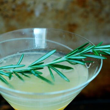 Meyer Lemon Rosemary Martini #SundaySupper | theredheadbaker.com