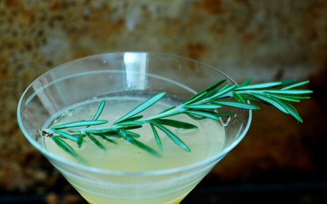 Meyer Lemon Rosemary Martini #SundaySupper | theredheadbaker.com