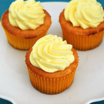 Vanilla Cupcakes with Lemon Curd Filling and Lemon Buttercream #SundaySupper #GalloFamily | theredheadbaker.com