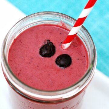 Cherry Apple Smoothie #CookingWithKids #CLBlogger | theredheadbaker.com