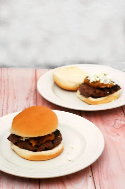 Smoky-sweet barbecue sauce made from local New Jersey peaches, sits atop balsamic burgers. This meal tastes like summer on a plate! #WeekdaySupper