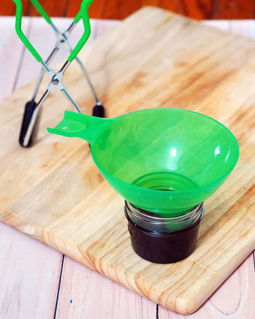 Preserve summer's plump, juicy blackberries in these decadent chocolate blackberry preserves &mdash; not quite jam, not quite sauce, but tastes delicious on everything. #SundaySupper TheRedheadBaker.com