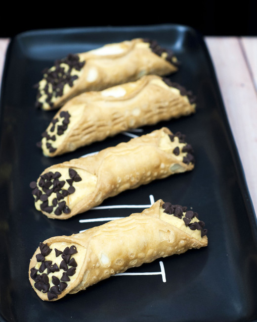 These aren't your traditional cannoli — pumpkin cannoli combines mascarpone, pumpkin and spices for an easy yet impressive no-bake dessert. #PumpkinWeek