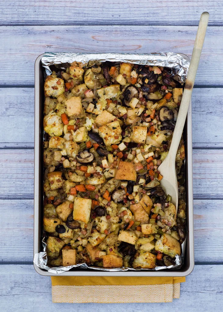This Thanksgiving stuffing is packed full of flavor, from the #LaBreaBakery bread, to the veggies, to the cinnamon-coated apples. Make it ahead of time, then crisp the top in the oven while your turkey rests. 
