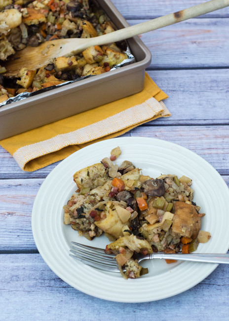 This Thanksgiving stuffing is packed full of flavor, from the #LaBreaBakery bread, to the veggies, to the cinnamon-coated apples. Make it ahead of time, then crisp the top in the oven while your turkey rests.