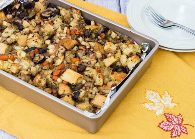 This Thanksgiving stuffing is packed full of flavor, from the #LaBreaBakery bread, to the veggies, to the cinnamon-coated apples. Make it ahead of time, then crisp the top in the oven while your turkey rests.