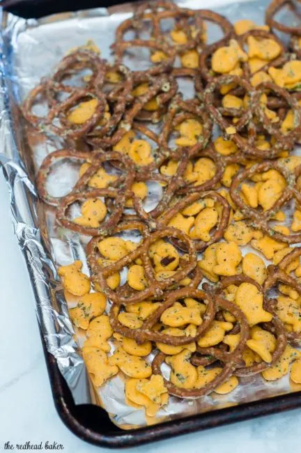 Back-to-school is a busy time. Snack smarter with Ranch Goldfish&reg; Snack Mix, perfect for after-school or on-the-go. #MixMatchMunch #ad