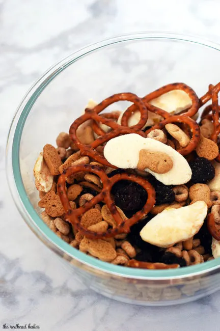 Adults and kids alike can snack smarter with Goldfish&reg; Crackers Cherry-Apple Trail Mix, a nut-free snack mix for snacking on the go! #MixMatchMunch #ad