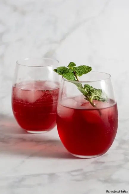 Pomegranate green tea mojitos are a Moroccan twist on a Cuban cocktail. The classic mint-and-lime drink gets an extra flavor twist from pomegranate and green tea.