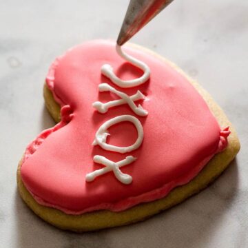 Conversation heart sugar cookies decorated with royal icing deliver your own personal message to your Valentine sweetheart!