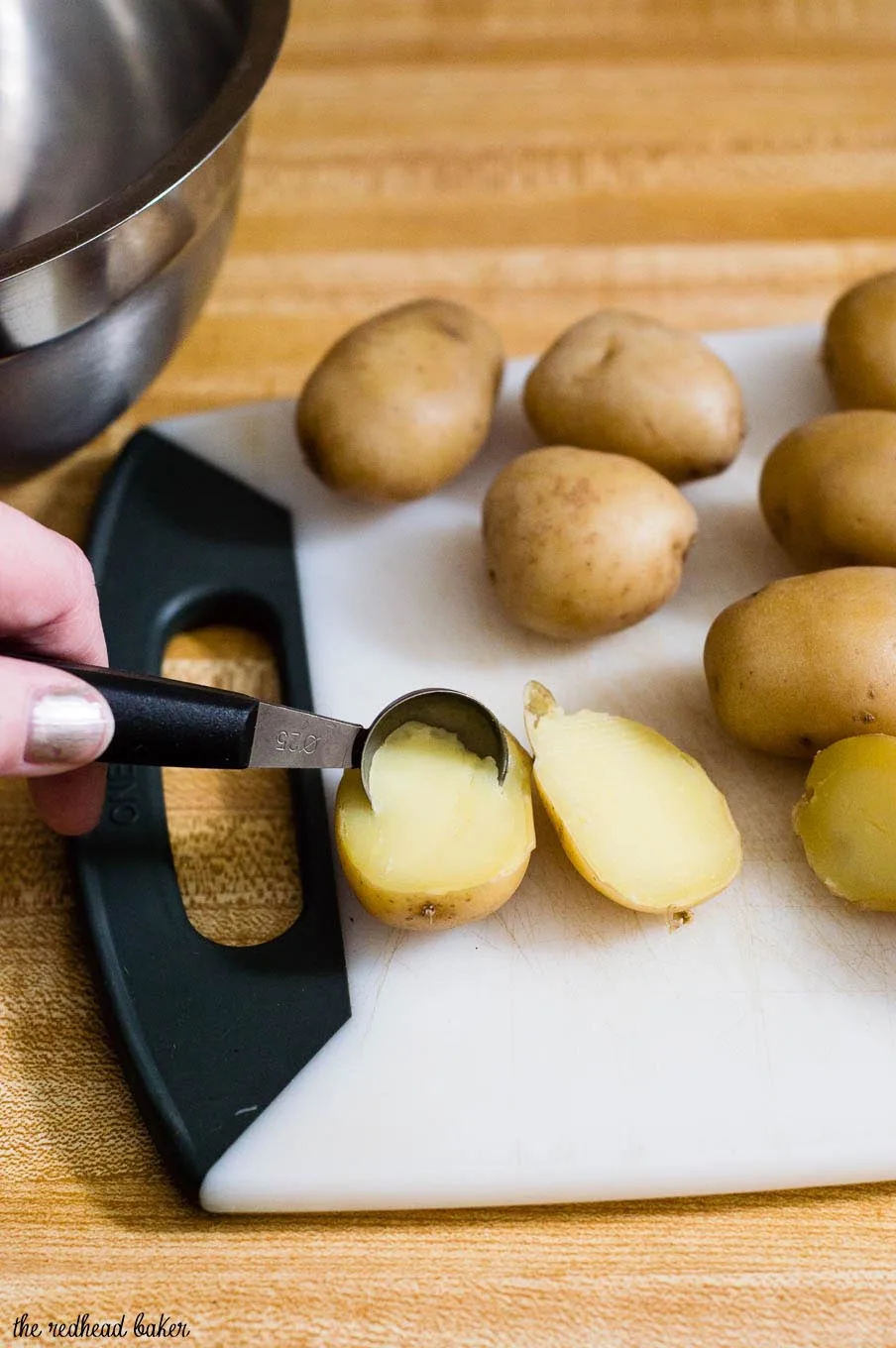 Celebrate St. Patrick's Day with smoked salmon stuffed potatoes. These appetizers are little pots of gold stuffed with delicious filling! #ProgressiveEats