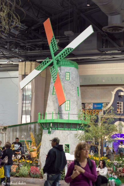 I'm sharing a few photos from this year's annual Philadelphia Flower Show, an event put on the Philadelphia Horticultural Society. This year's theme is Holland.