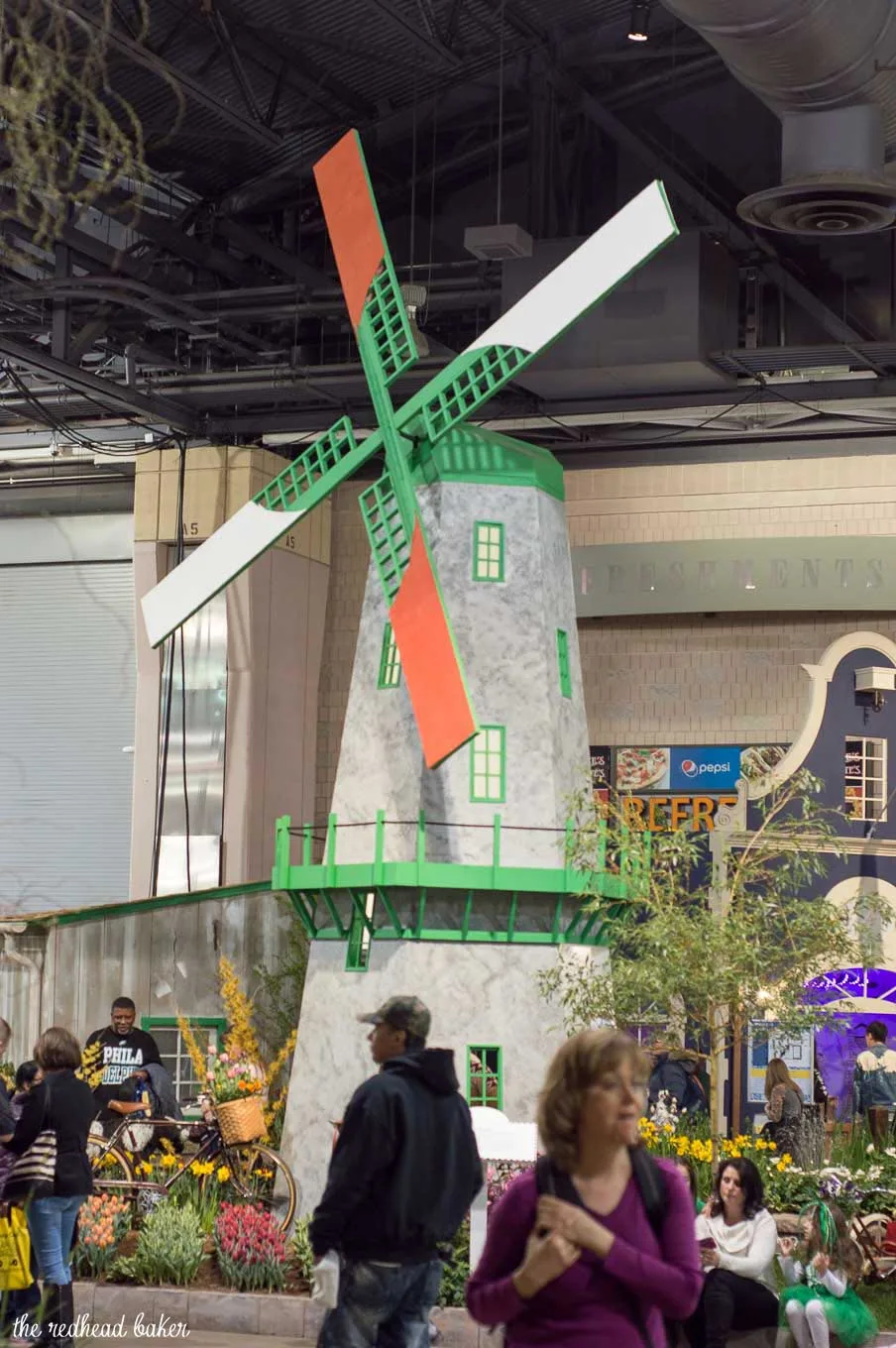 I'm sharing a few photos from this year's annual Philadelphia Flower Show, an event put on the Philadelphia Horticultural Society. This year's theme is Holland. 