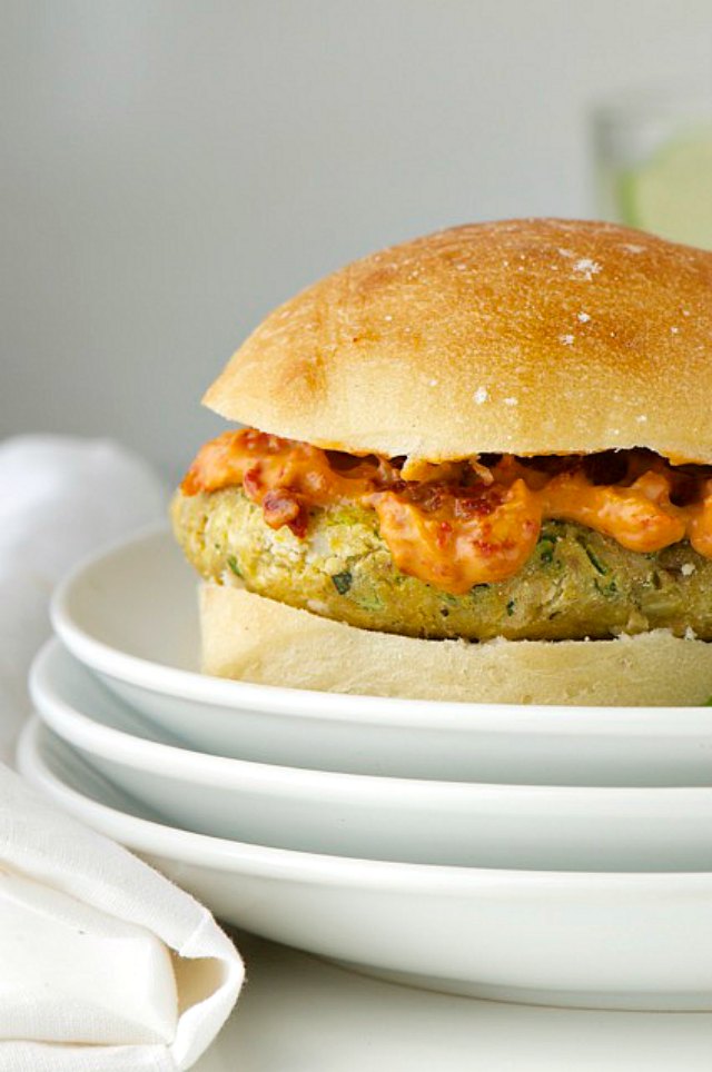 Pesto Veggie Burger with Sun Dried Tomato Aioli by Namely Marly