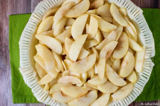 Classic apple pie gets a twist with a cinnamon-spiced oat crumb topping that adds texture and flavor. It's the perfect dessert for any fall occasion!&nbsp;#AppleWeek