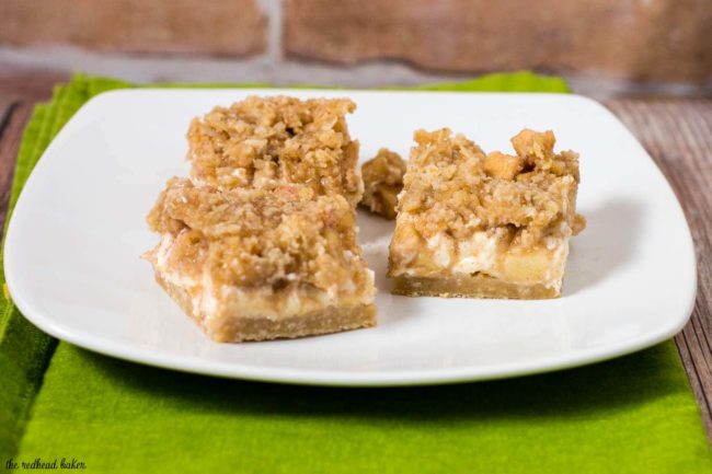 Caramel apple cheesecake bars combine the best parts of cheesecake and apple crisp. Enjoy a square with your latte whenever you need a sweet treat. #LatteMadeEasy #ad