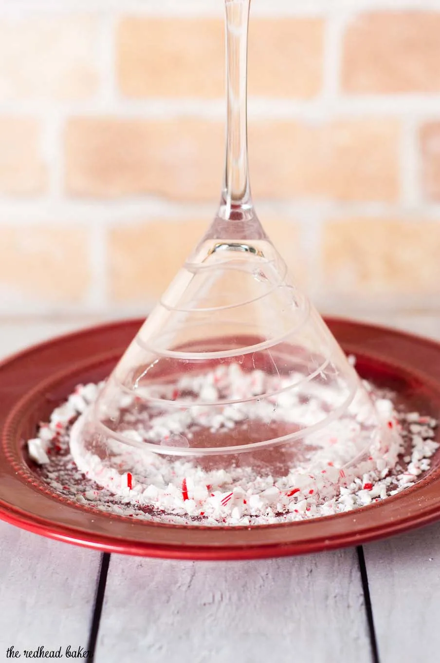 It doesn't get more festive than a candy cane martini for the holidays! Shake up a batch of this creamy cocktail for your holiday party. #ProgressiveEats