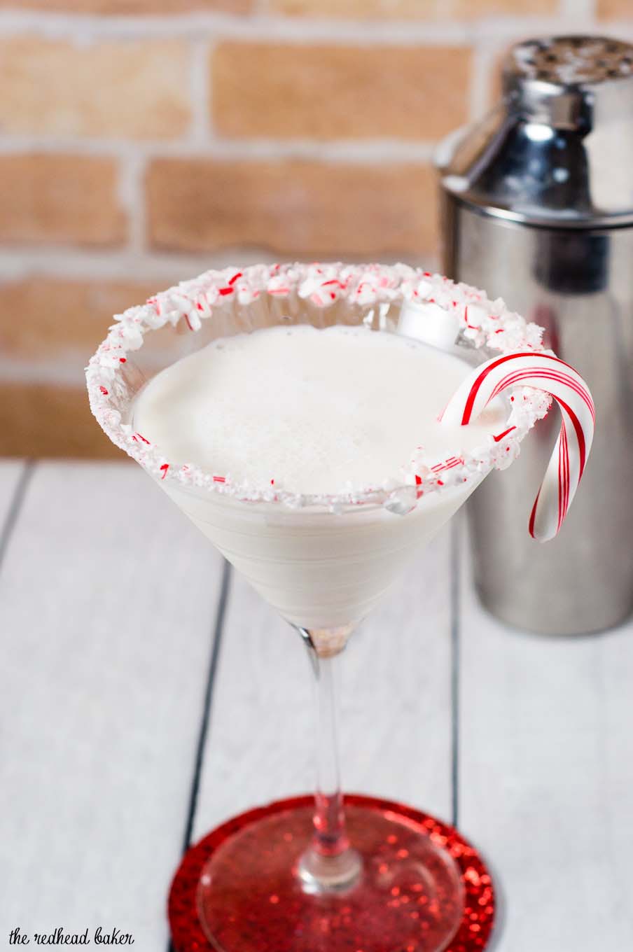 It doesn't get more festive than a candy cane martini for the holidays! Shake up a batch of this creamy cocktail for your holiday party. #ProgressiveEats